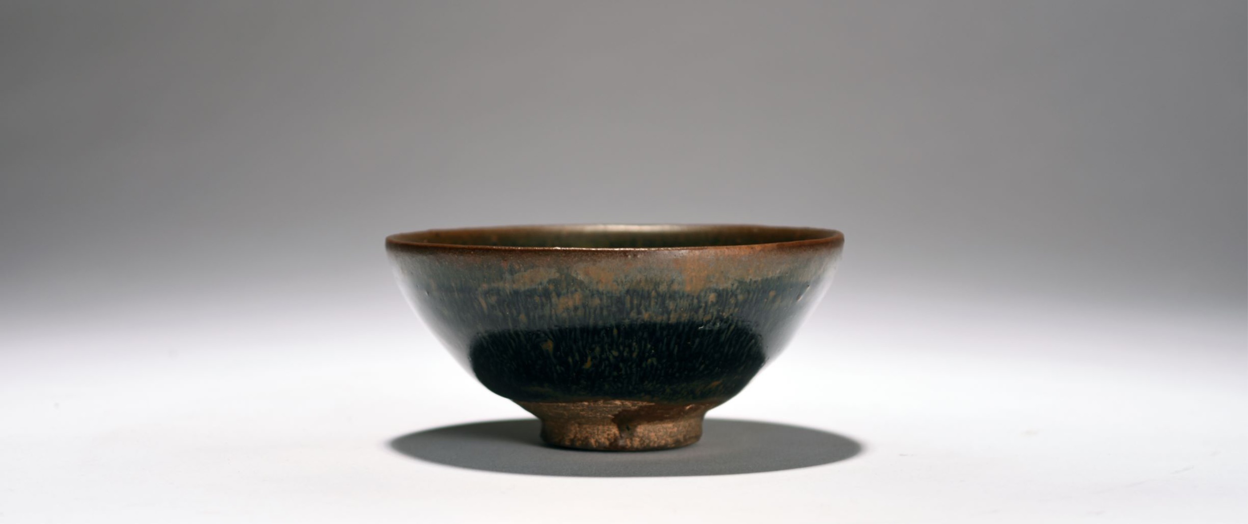Chinese bowl sells for astonishing £16,900